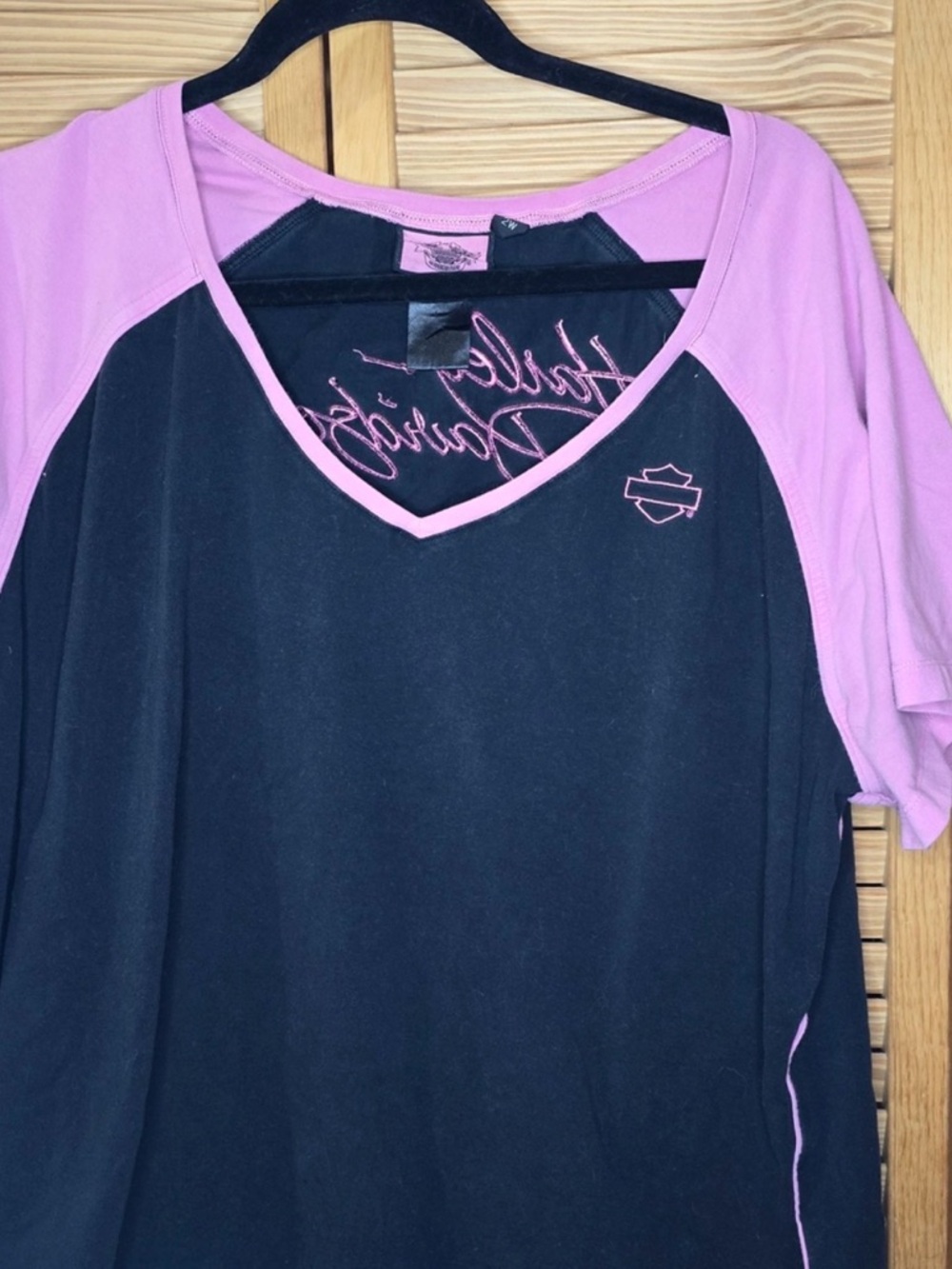 Harley-Davidson Black & Pink V-Neck Raglan Tee 2W